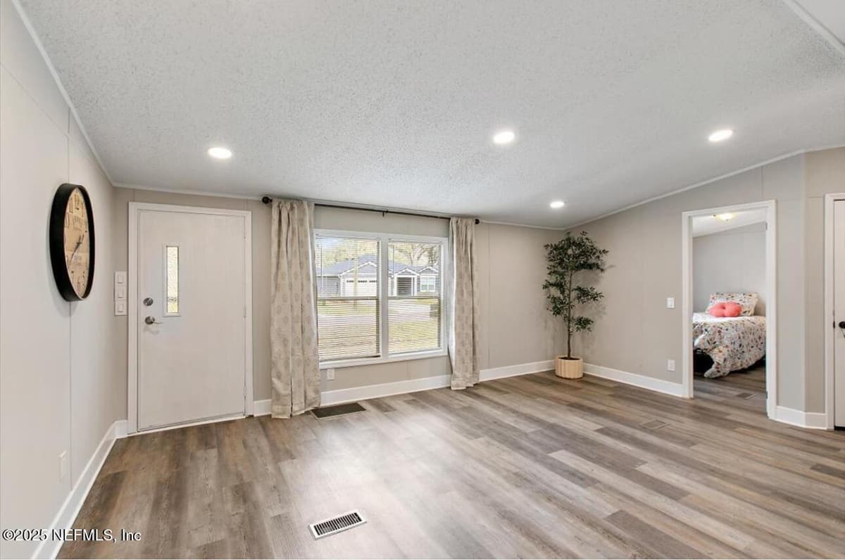 3032 SNELL Street, Jacksonville, FL 32218 3