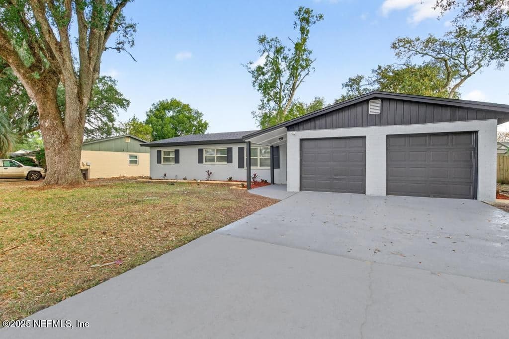 8219 NEWPORT Road, Jacksonville, FL 32244 2