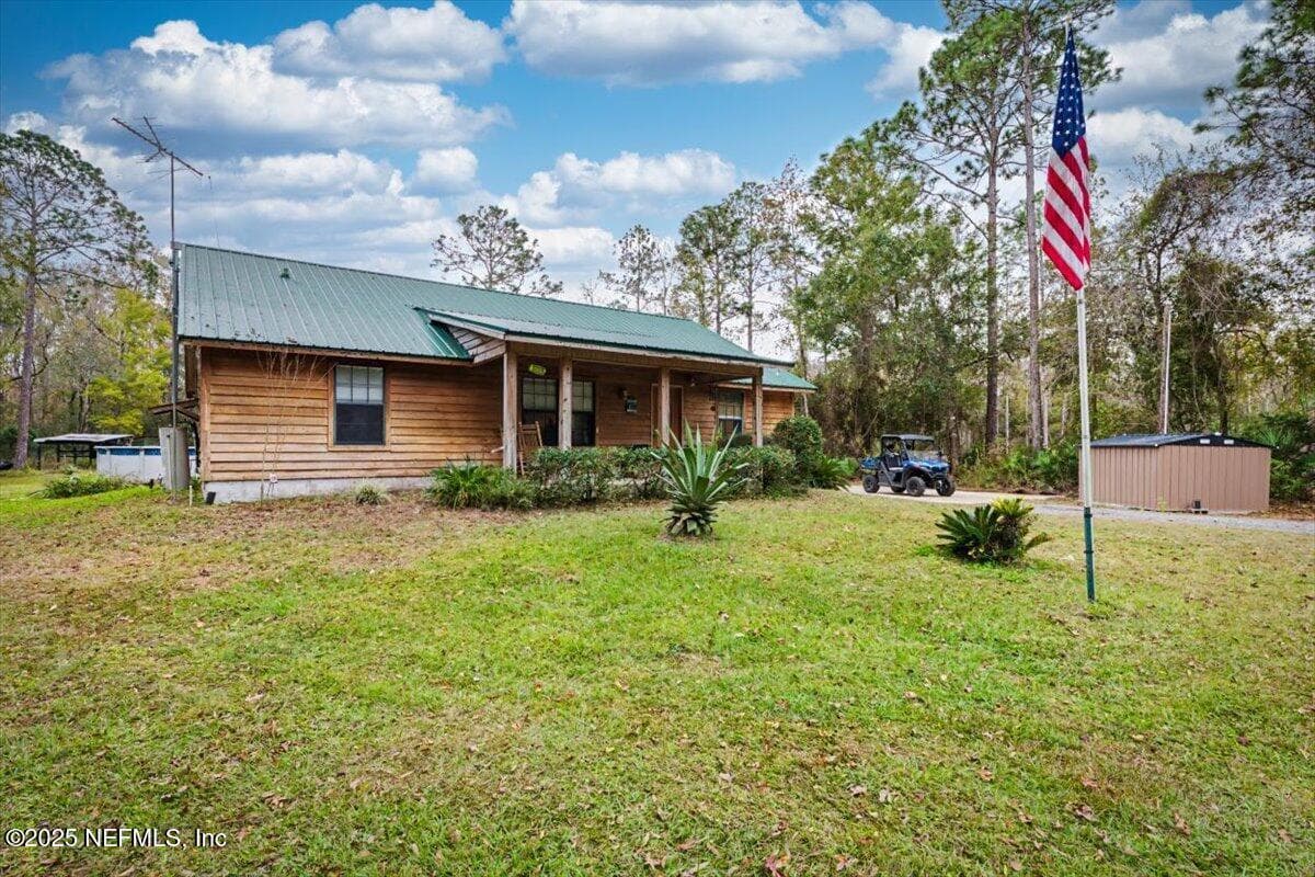 180 PIONEER Trail, Green Cove Springs, FL 32043 2