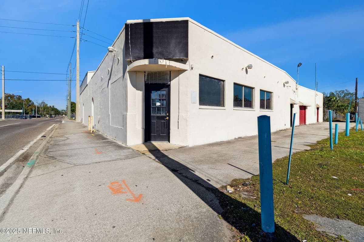 715 N MCDUFF Avenue, Jacksonville, FL 32209 3