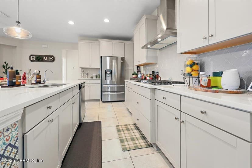 281 MARQUESA Circle, St. Johns, FL 32259