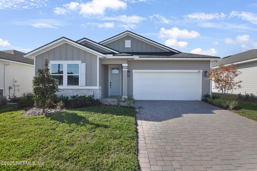 200 ENCLAVE Avenue, Palm Coast, FL 32164