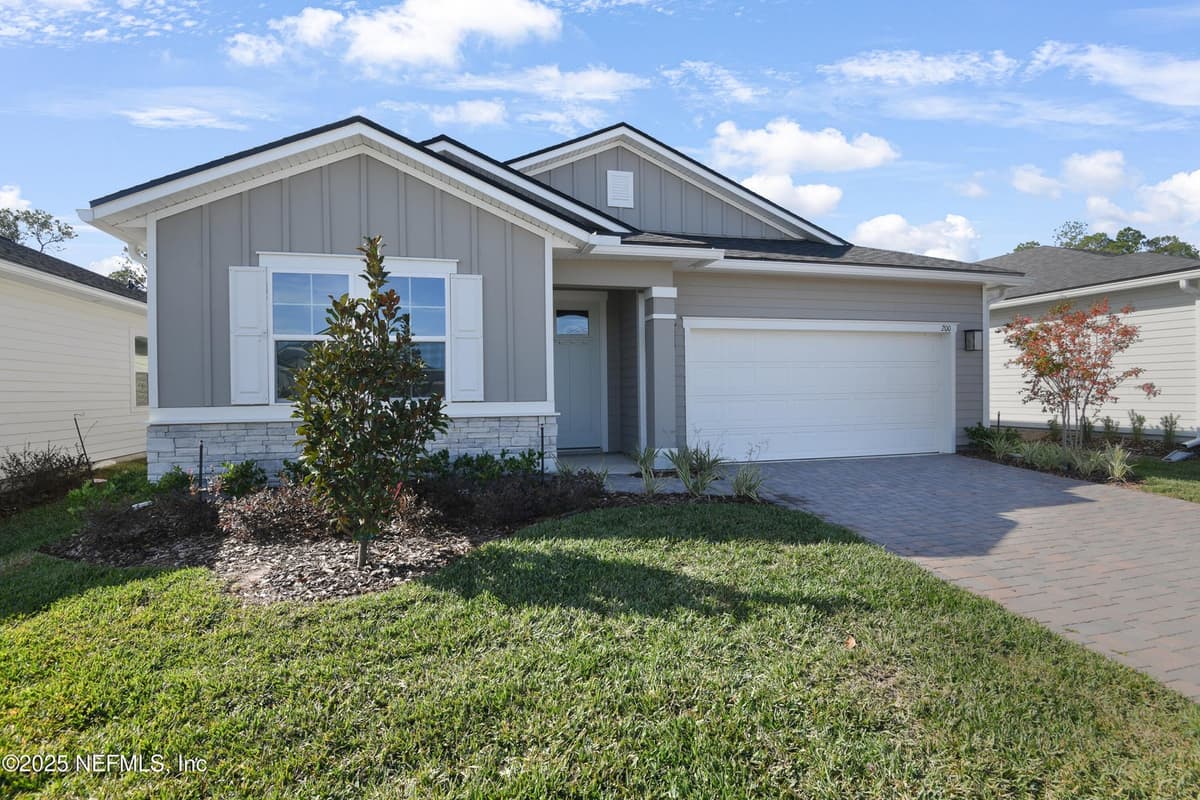 200 ENCLAVE Avenue, Palm Coast, FL 32164 2
