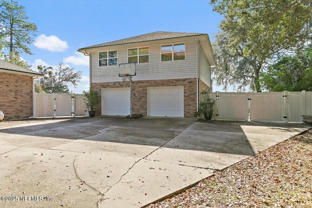 85232 AMANDA Court, Yulee, FL 32097 2