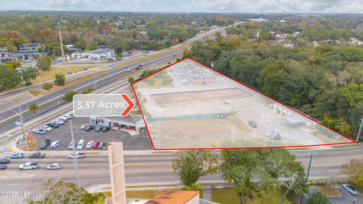 747 ARLINGTON Road N, Jacksonville, FL 32211 2