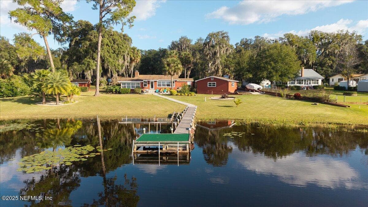 802 LEMON Avenue, Crescent City, FL 32112