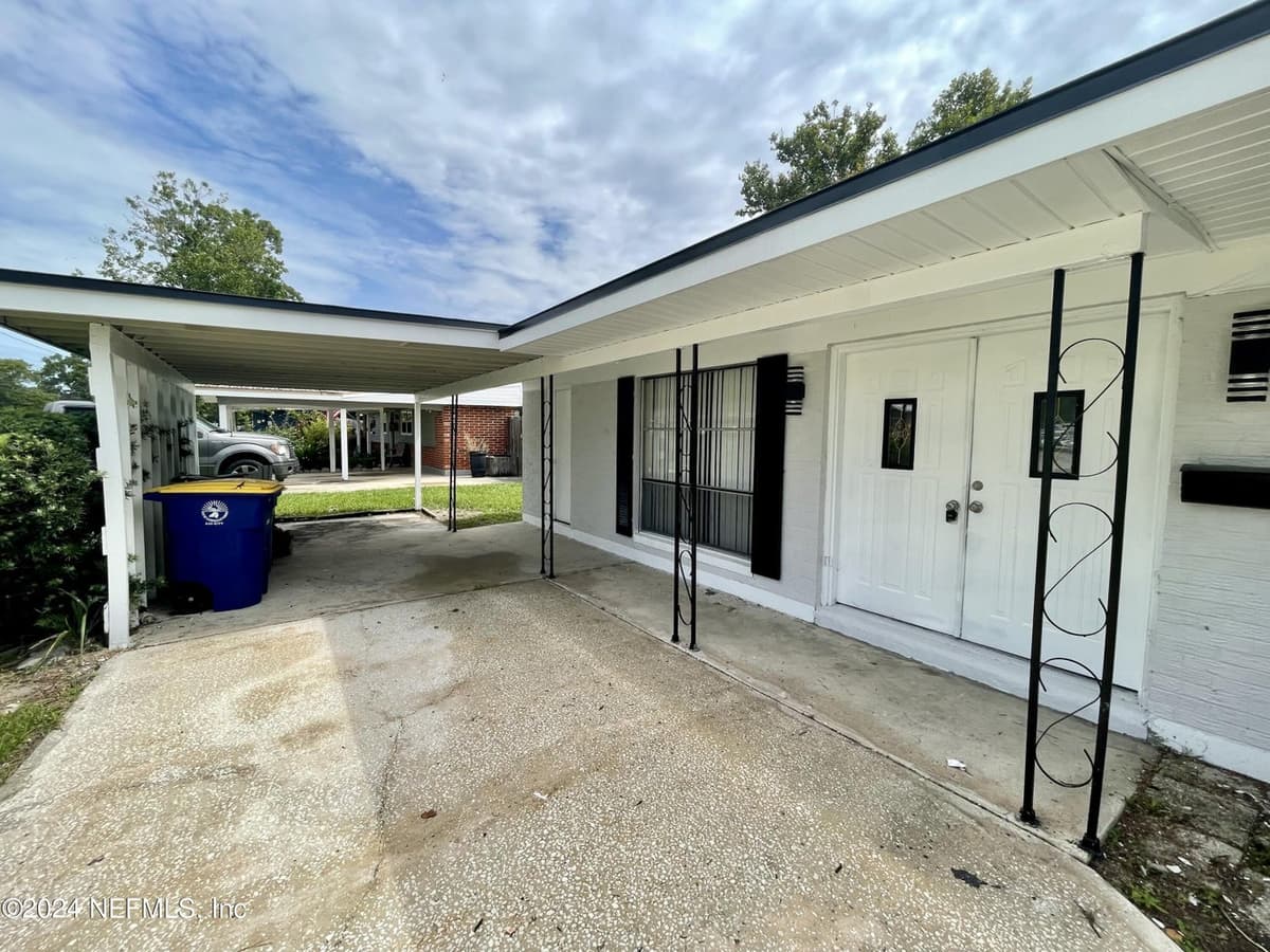 11333 AMERICANA Lane, Jacksonville, FL 32218 2