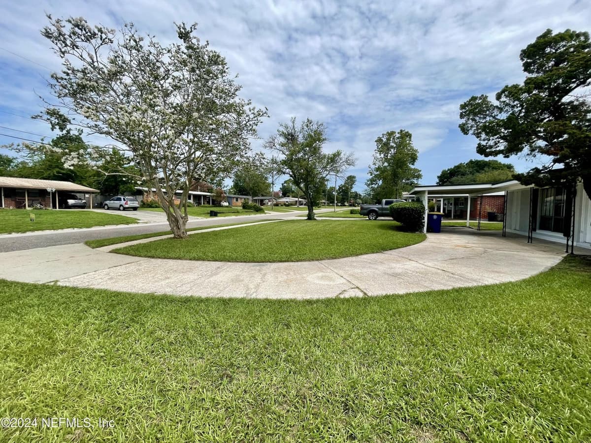 11333 AMERICANA Lane, Jacksonville, FL 32218 3
