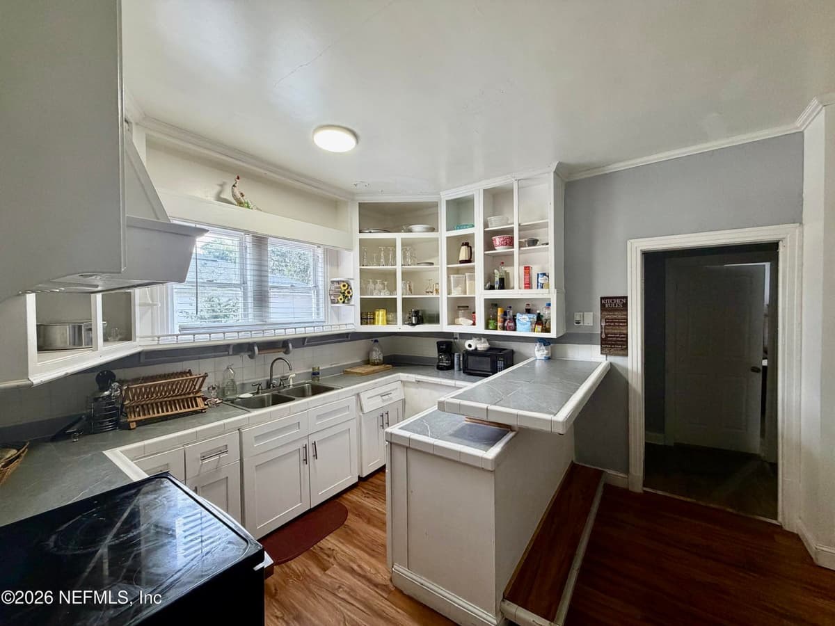 2534 GRAND Street, Jacksonville, FL 32208 2