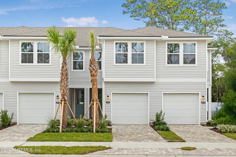 1014 EGRET BRANCH Way, Jacksonville, FL 32218