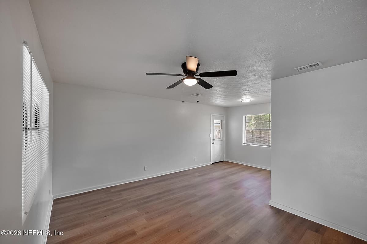 1111 UNDERHILL Drive, Jacksonville, FL 32211 2