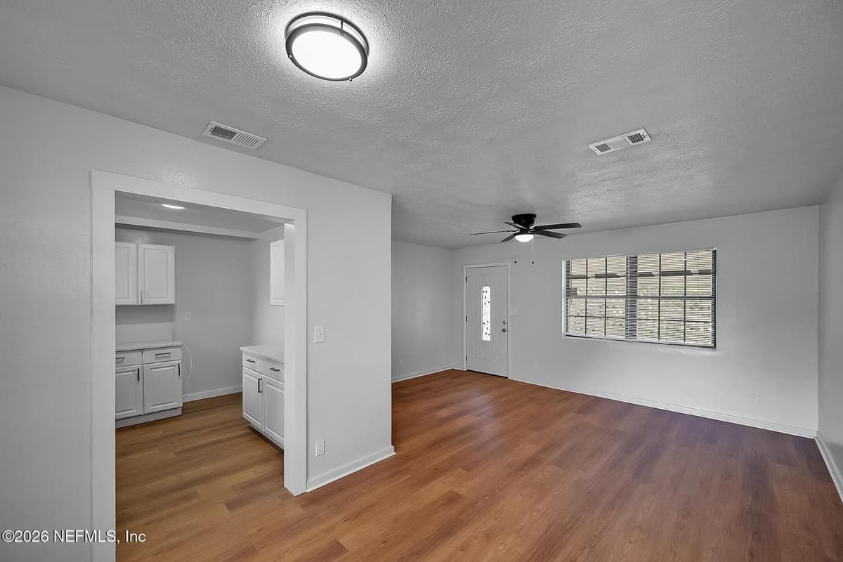 1111 UNDERHILL Drive, Jacksonville, FL 32211 3