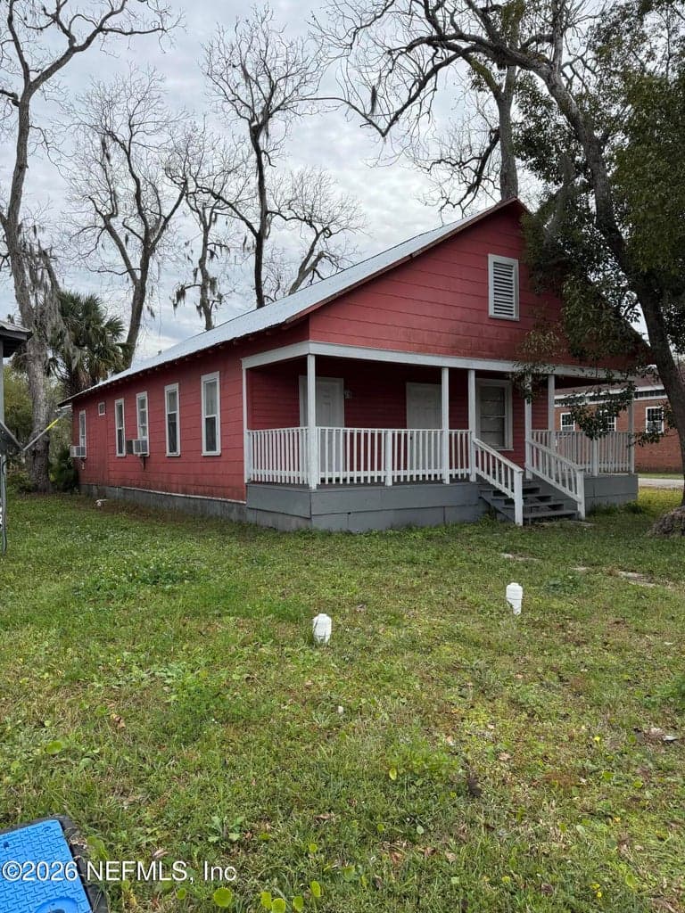 226 S THOMPSON Street, Starke, FL 32091