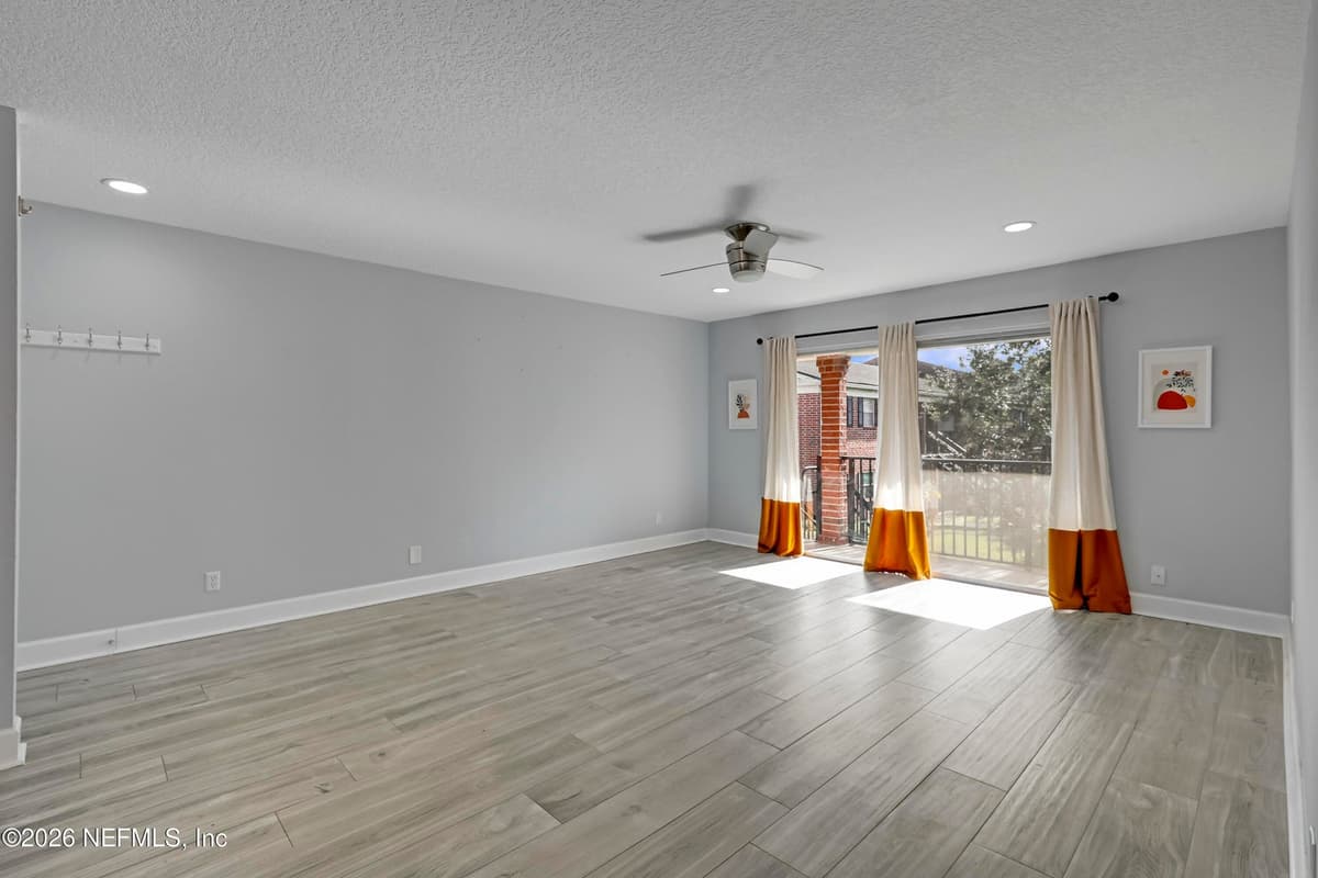 4915 BAYMEADOWS Road 8H, Jacksonville, FL 32217 3