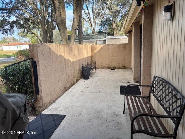 6626 ARROWROOT Drive, Jacksonville, FL 32244 2