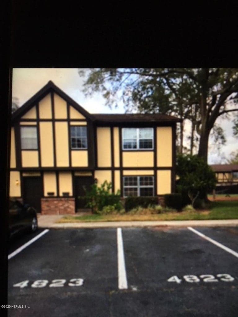 4823 WINDRUSH Lane C-3-F, Jacksonville, FL 32217