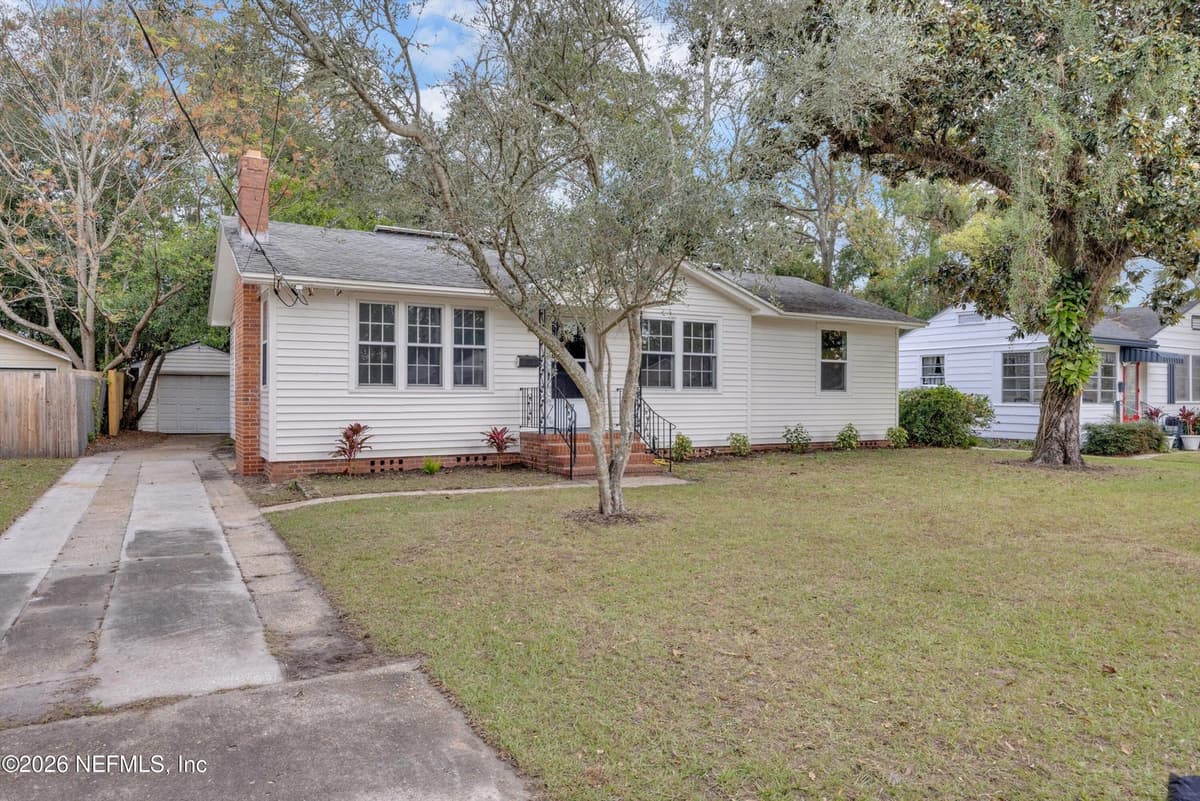 1641 CHARON Road, Jacksonville, FL 32205 3