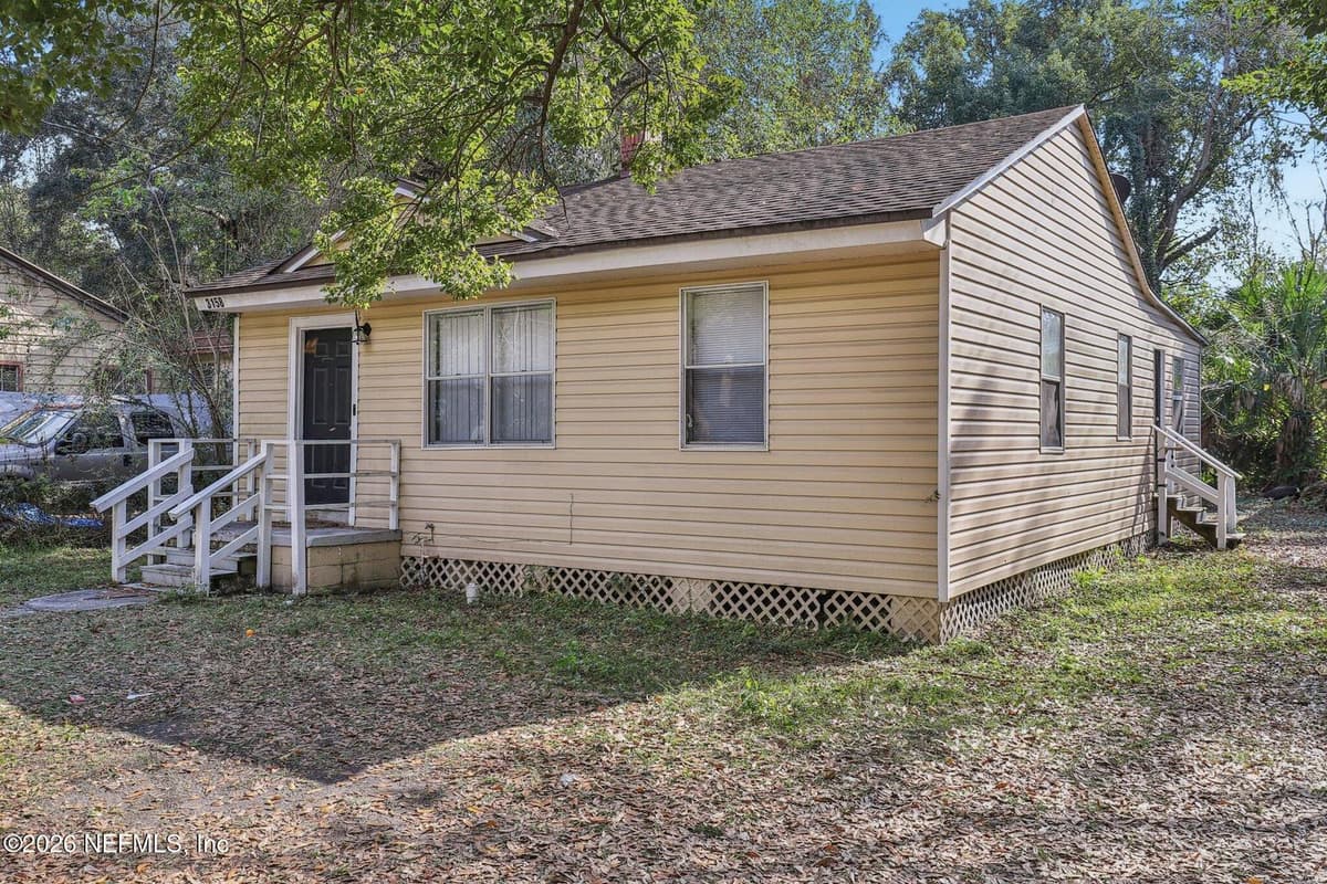 3158 3RD STREET Circle N, Jacksonville, FL 32254 2