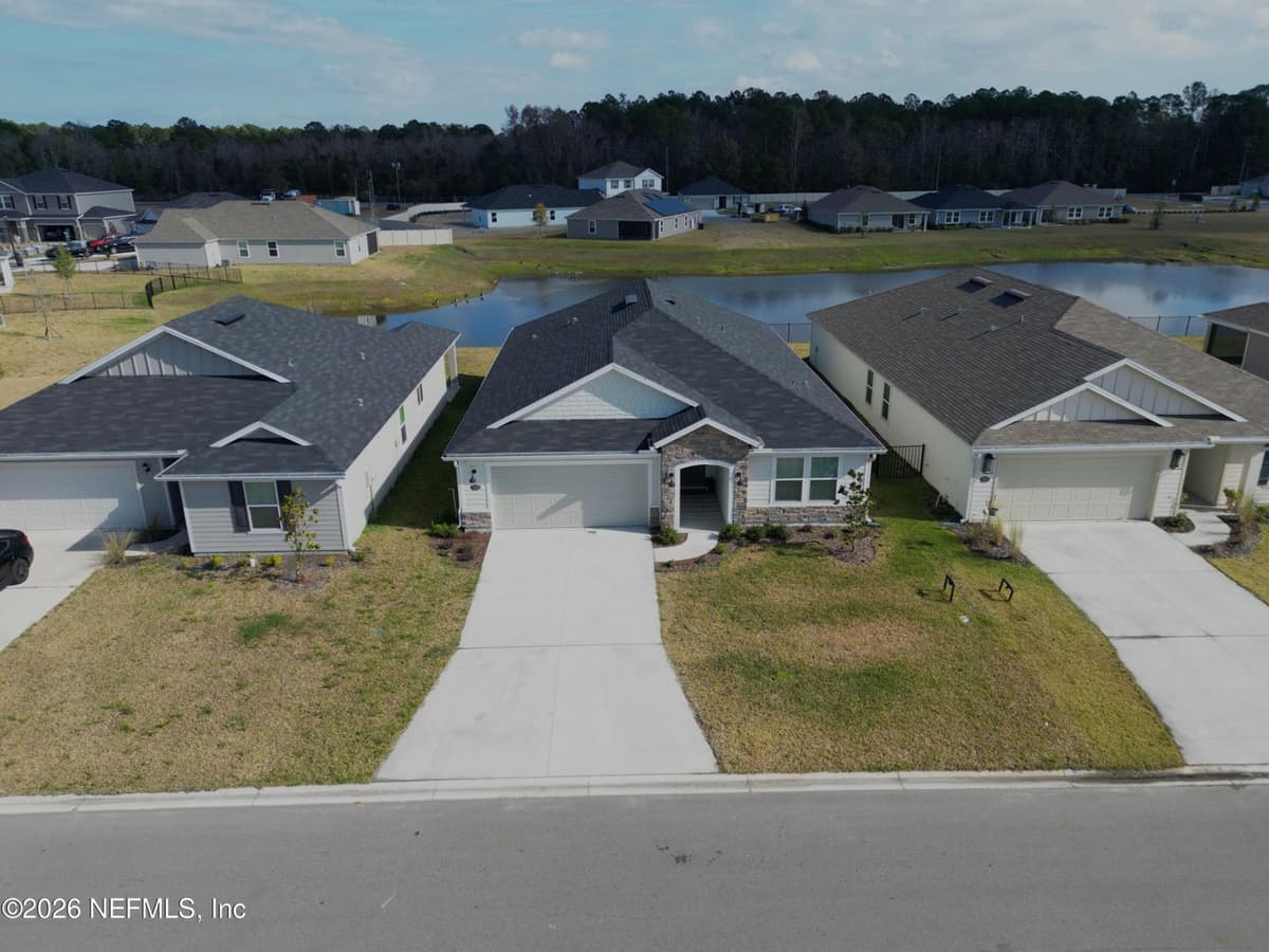 7223 HAWKES BEND Street, Jacksonville, FL 32219 2