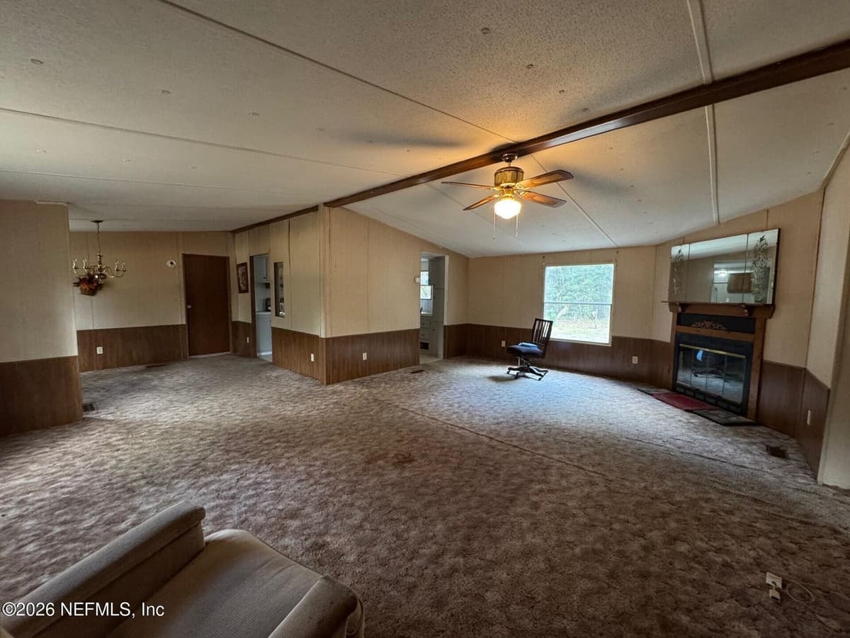 910 OFARRELL Avenue, Interlachen, FL 32148 2