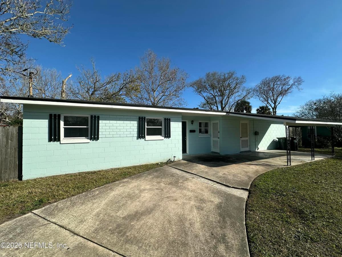 365 SARGO Road, Atlantic Beach, FL 32233 2