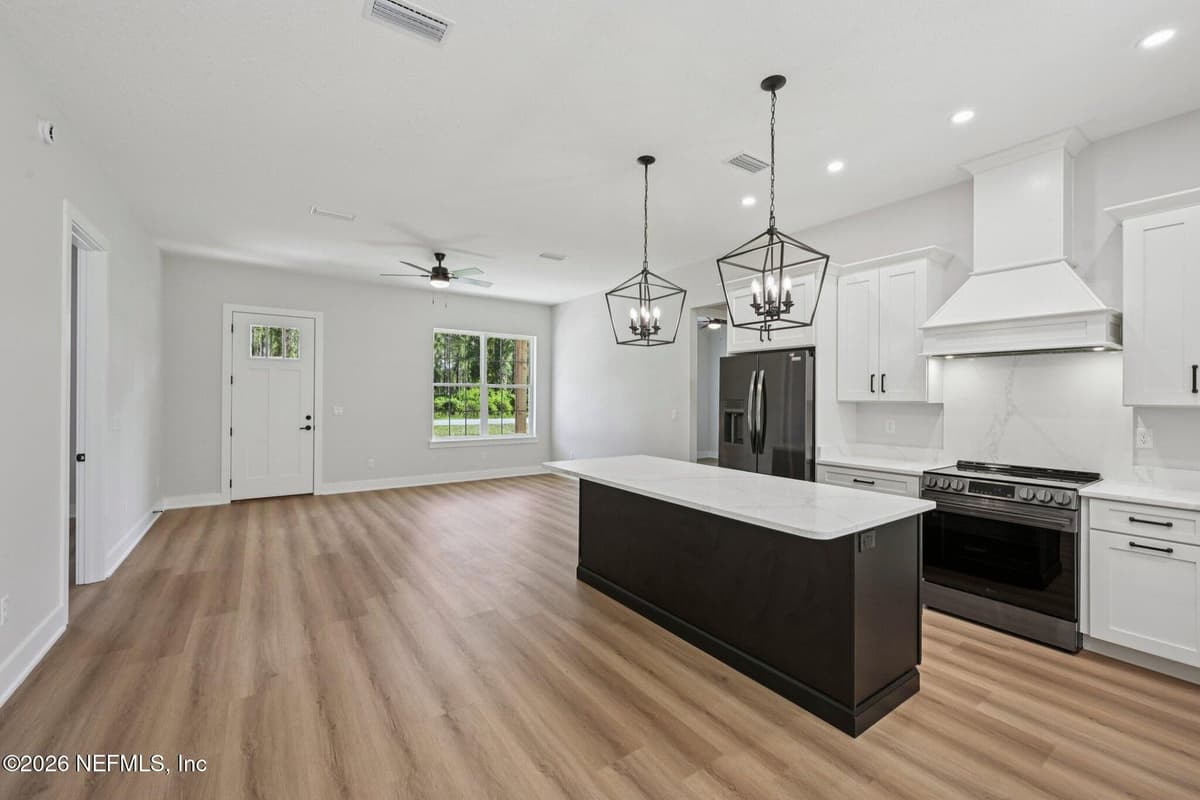 541 PALMETTO BLUFF Road, Palatka, FL 32177 2