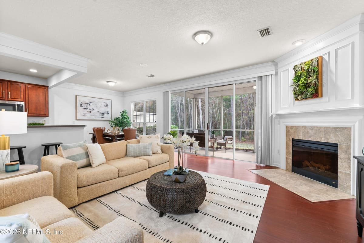 3897 LIONHEART Drive, Jacksonville, FL 32216 3