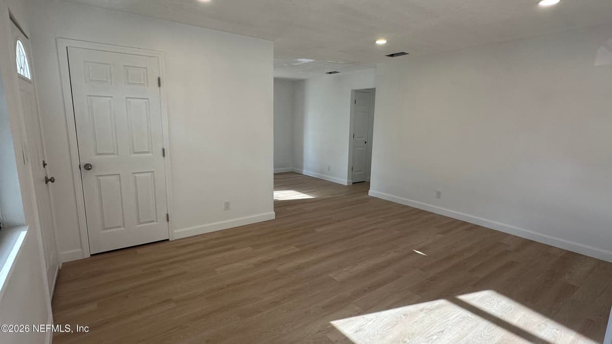 8808 NORFOLK Boulevard, Jacksonville, FL 32208 3