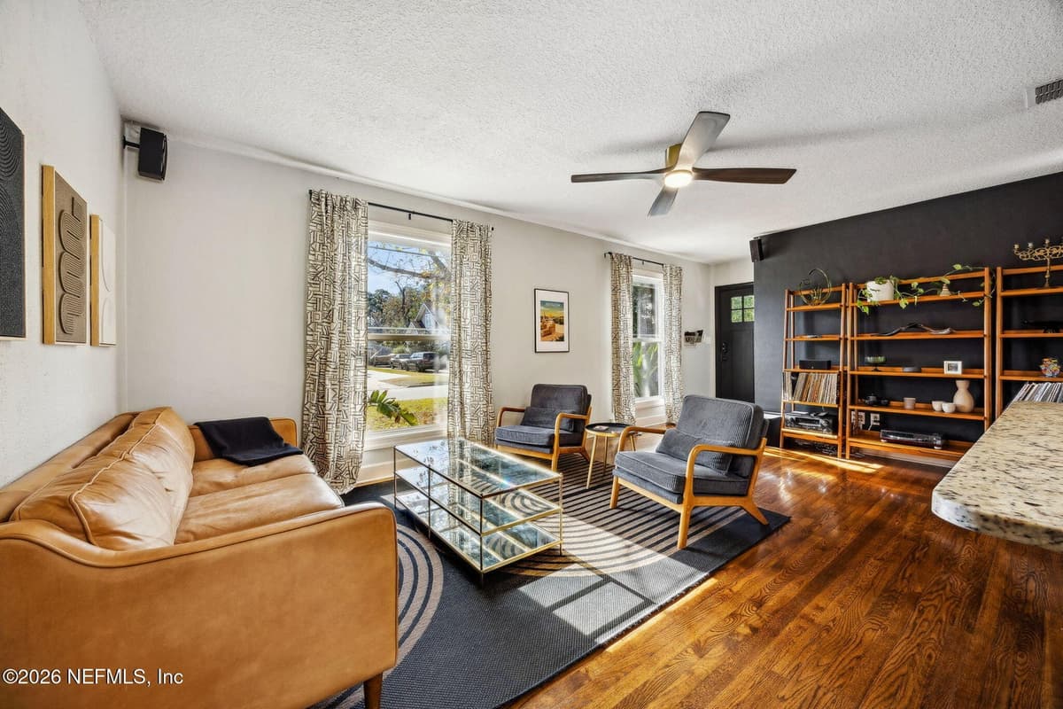 4241 LEXINGTON Avenue, Jacksonville, FL 32210 3