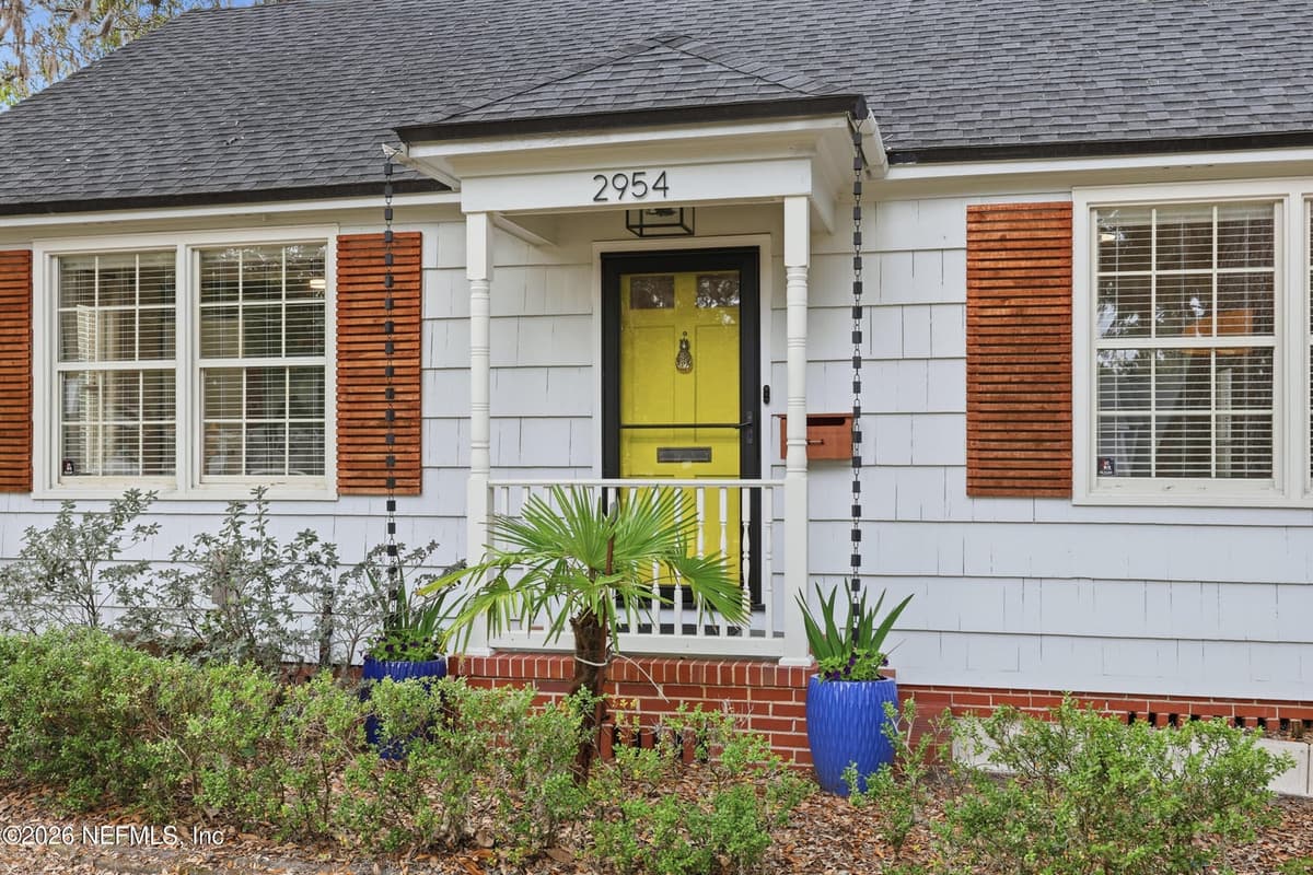 2954 IROQUOIS Avenue, Jacksonville, FL 32210 3