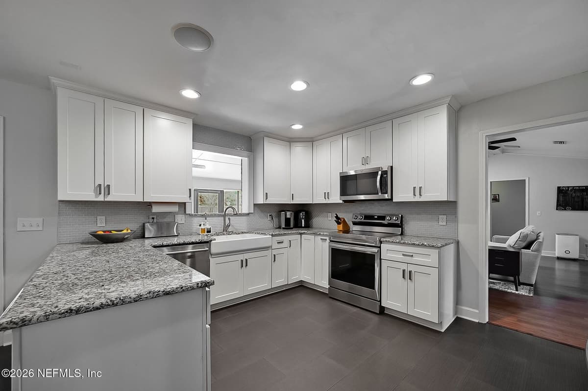 9662 TRENDLE Lane, Jacksonville, FL 32257 3