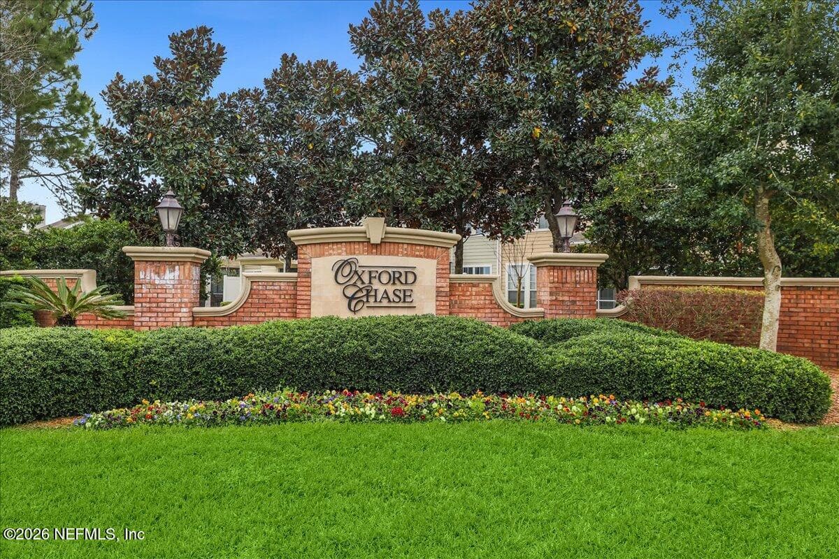 11036 CASTLEMAIN Circle E, Jacksonville, FL 32256 3