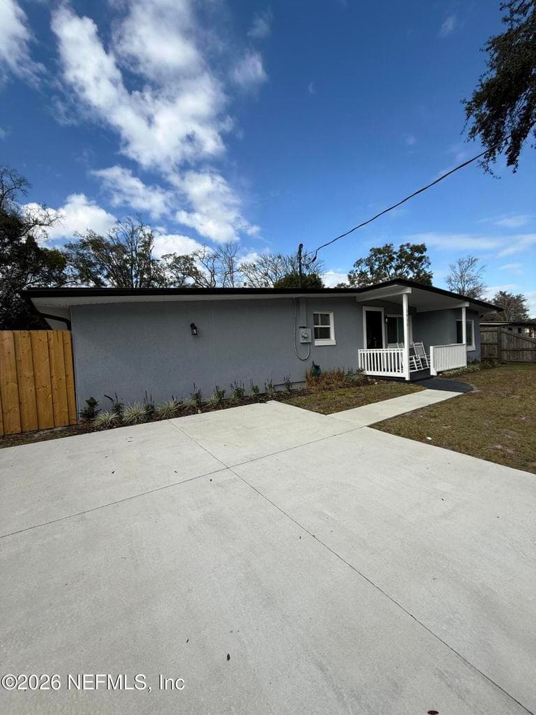 3930 COBALT Avenue E, Jacksonville, FL 32210 3