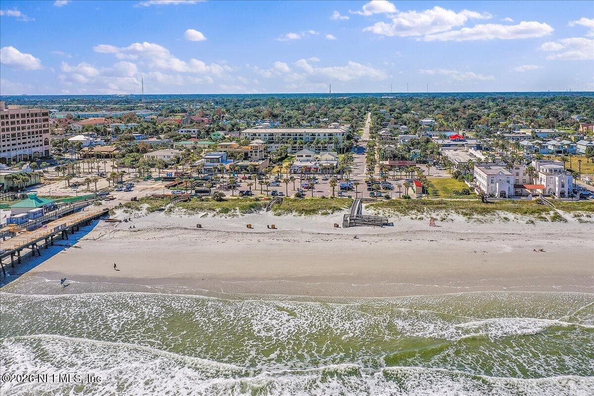 525 3RD Street 309, Jacksonville Beach, FL 32250 2