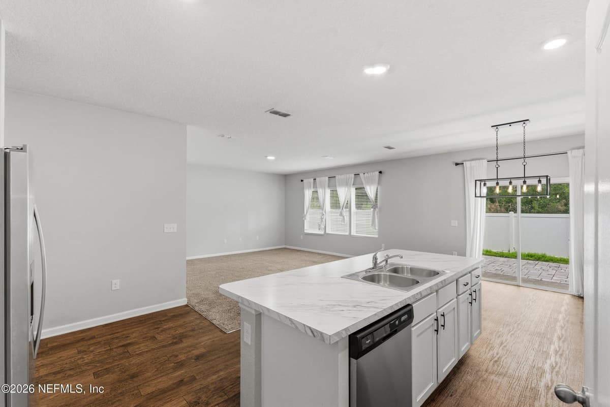 5853 CALVARY Drive, Jacksonville, FL 32244 3