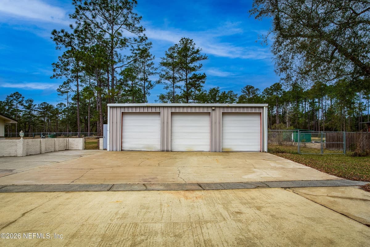 376530 KINGS FERRY Road, Hilliard, FL 32046 2