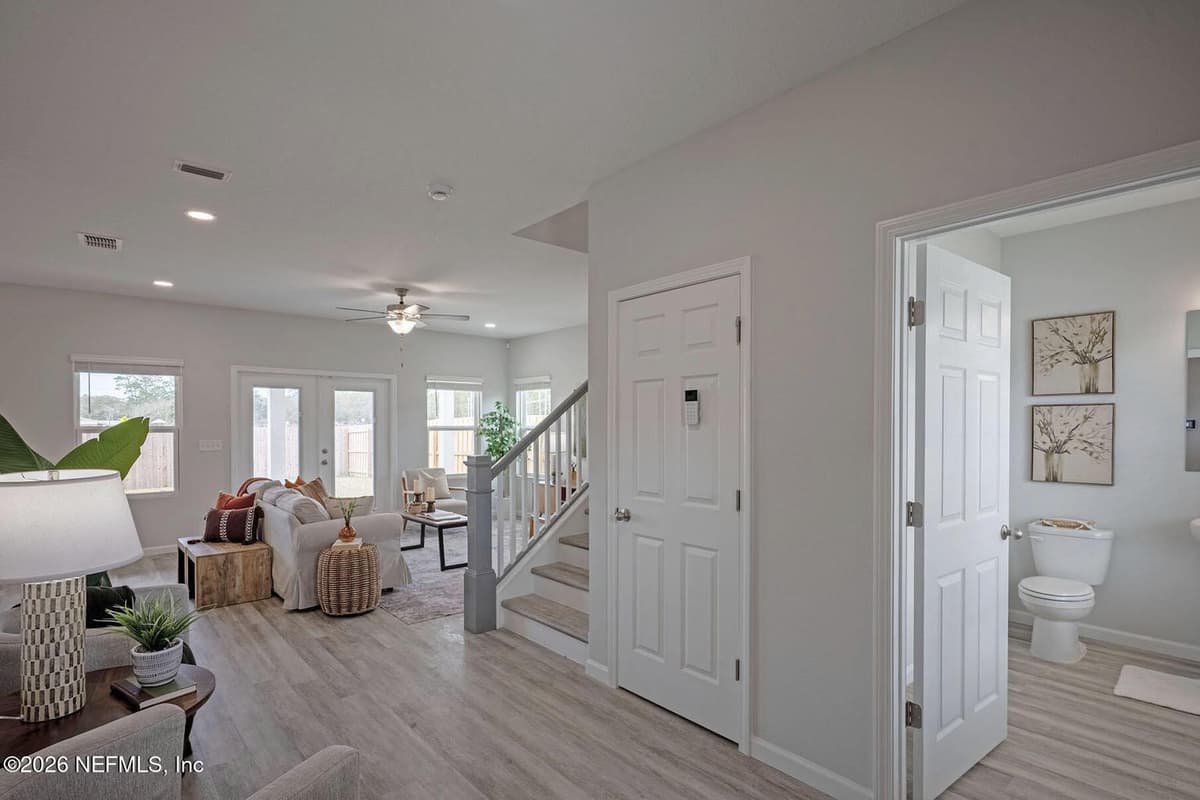 1218 JEWELSTONE Lane, Jacksonville, FL 32221 3