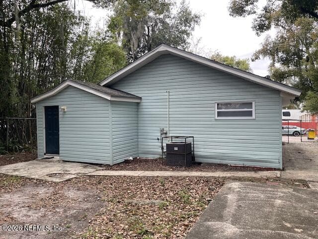 3719 WHITEHALL Street, Jacksonville, FL 32206 2