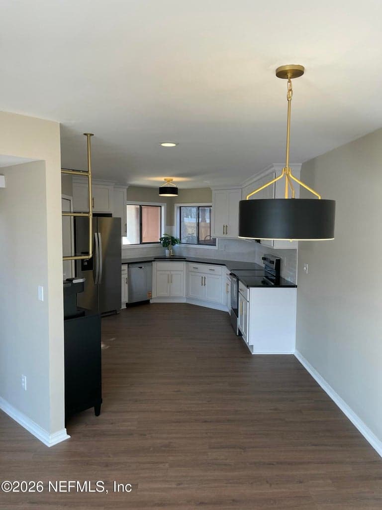 1159 E ROMAINE Circle E, Jacksonville, FL 32225 2