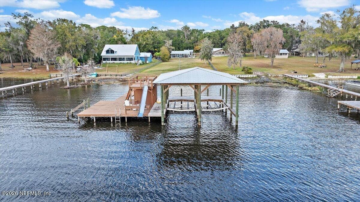 567 W HILLSBOROUGH Avenue, Florahome, FL 32140 2