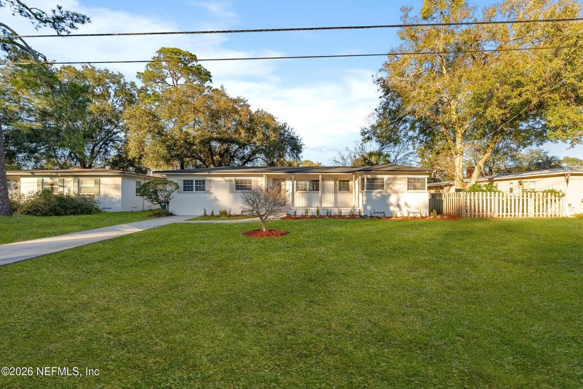 3759 VIA DE LA REINA, Jacksonville, FL 32217 2