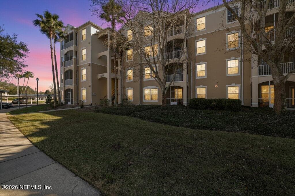 7801 POINT MEADOWS Drive 2302, Jacksonville, FL 32256 2