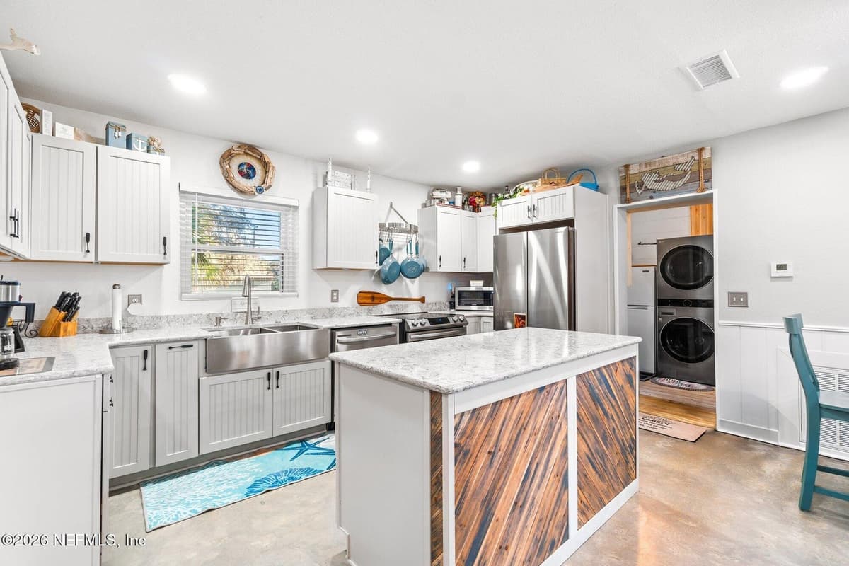 200 BASS Drive, Crescent City, FL 32112 3