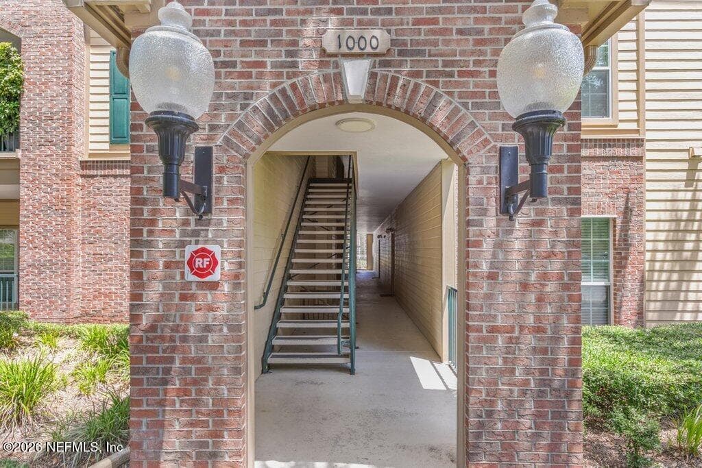 7800 POINT MEADOWS Drive 1035, Jacksonville, FL 32256 2