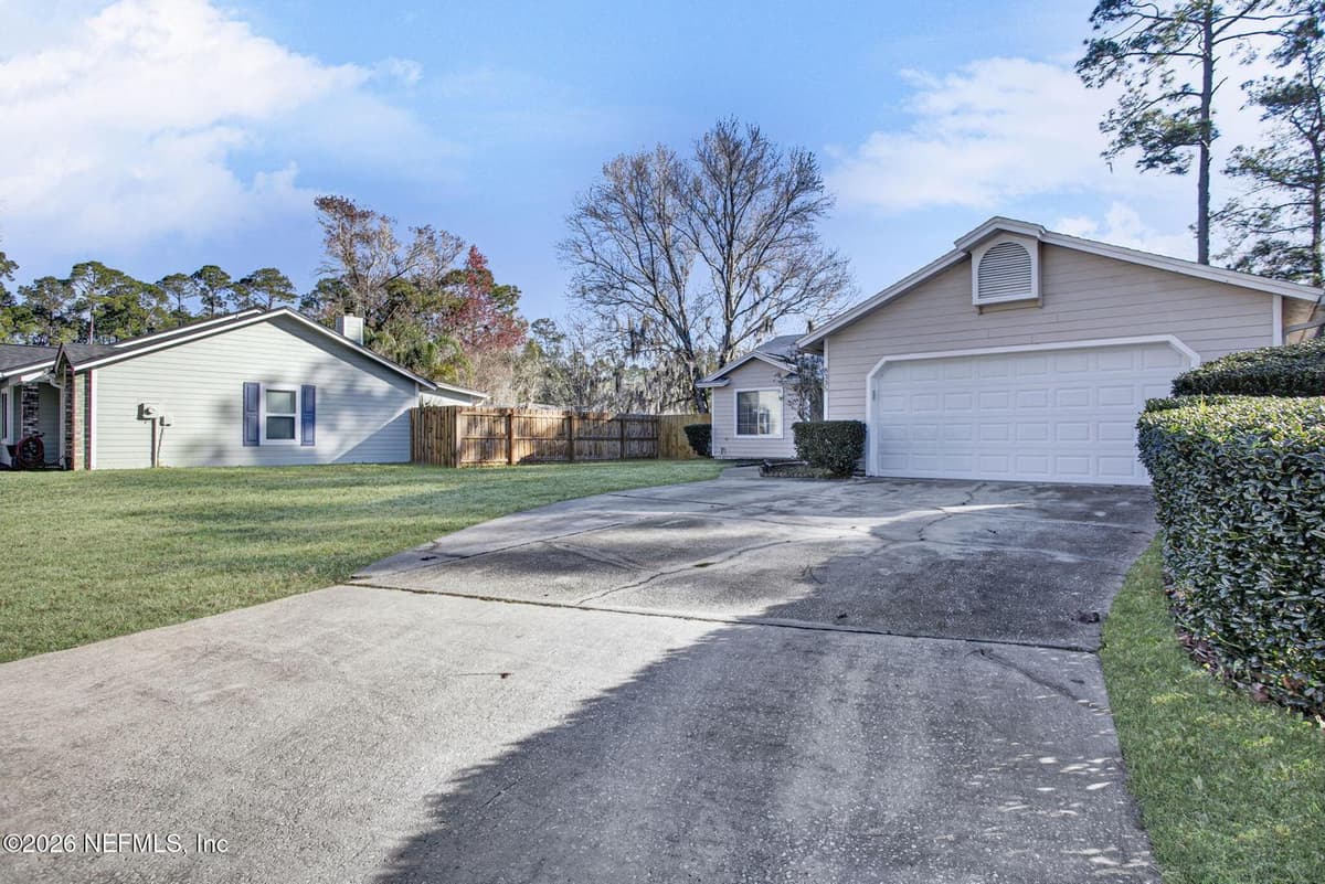 8335 FIRE FLY Lane, Jacksonville, FL 32244 2