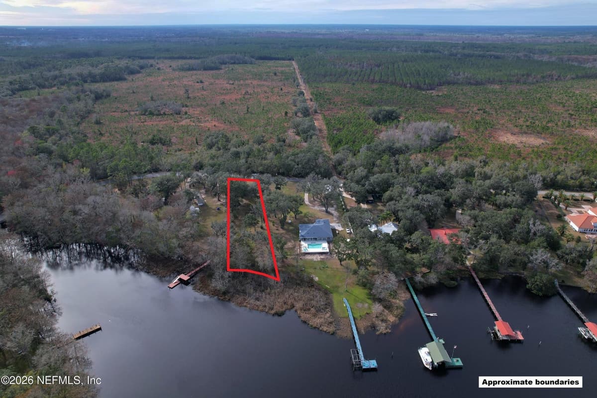 512 CEDAR CREEK Road, Palatka, FL 32177 3