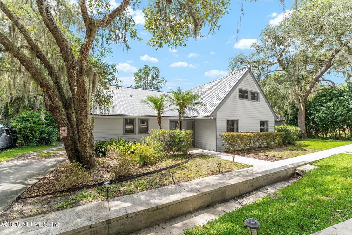 198 LAKE RAY Road, Hawthorne, FL 32640 3