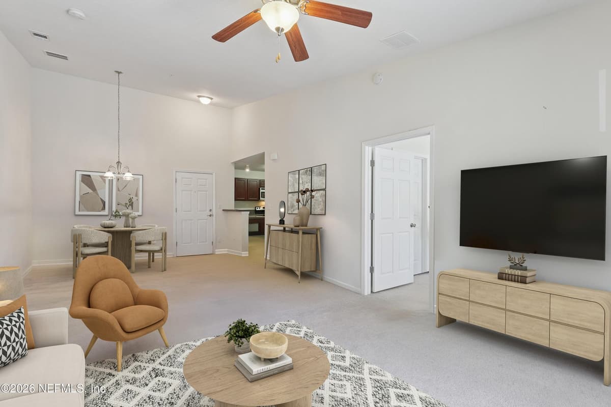 3711 KIRKPATRICK Circle 16-15, Jacksonville, FL 32210 2