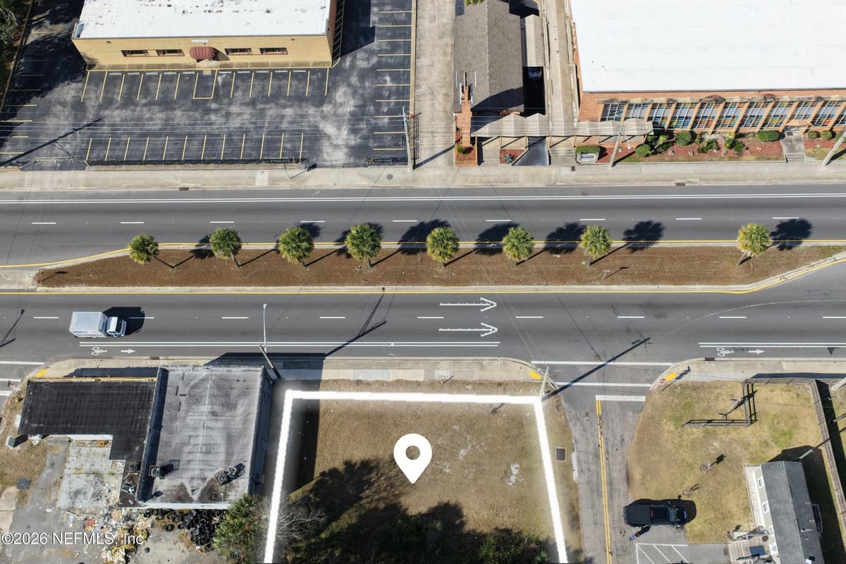 4923 MAIN Street N, Jacksonville, FL 32206 3