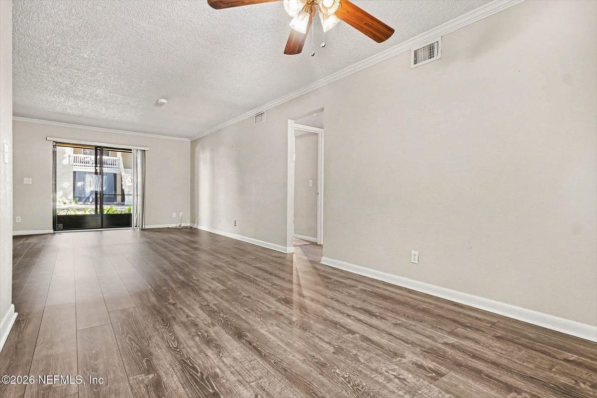 5811 ATLANTIC Boulevard 211, Jacksonville, FL 32207 3